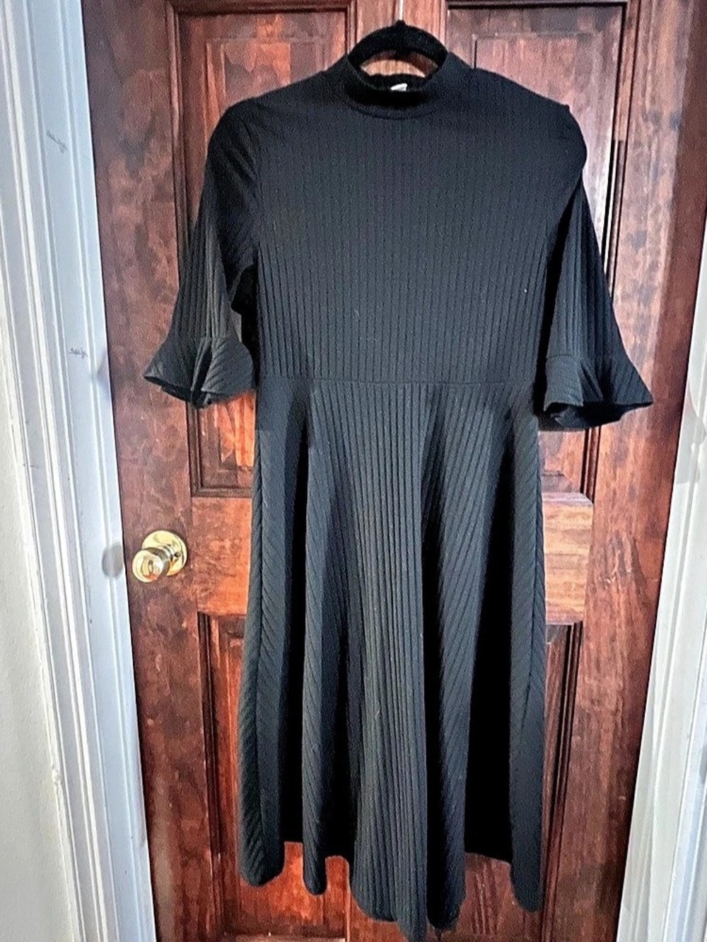 Black ribbed knit midi dress